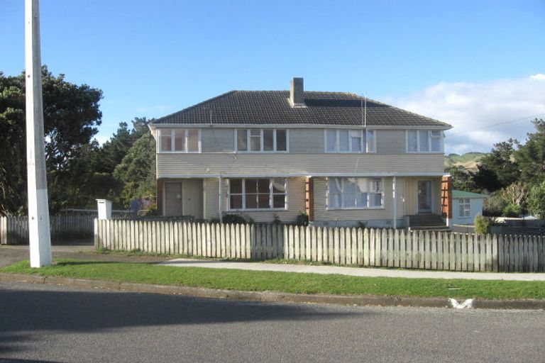 Photo of property in 53-55 Cheshire Street, Cannons Creek, Porirua, 5024