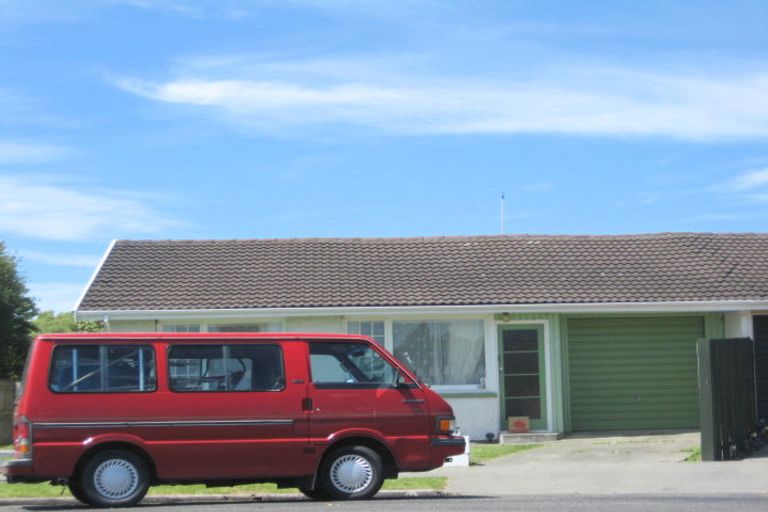 Photo of property in 2/18 De Bloge Place, Burwood, Christchurch, 8061