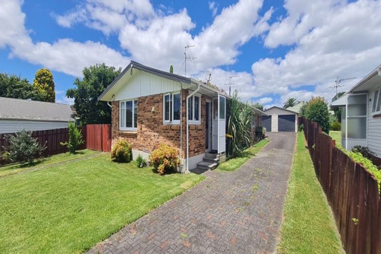 Photo of property in 1/4a Lomas Place, Manurewa, Auckland, 2102