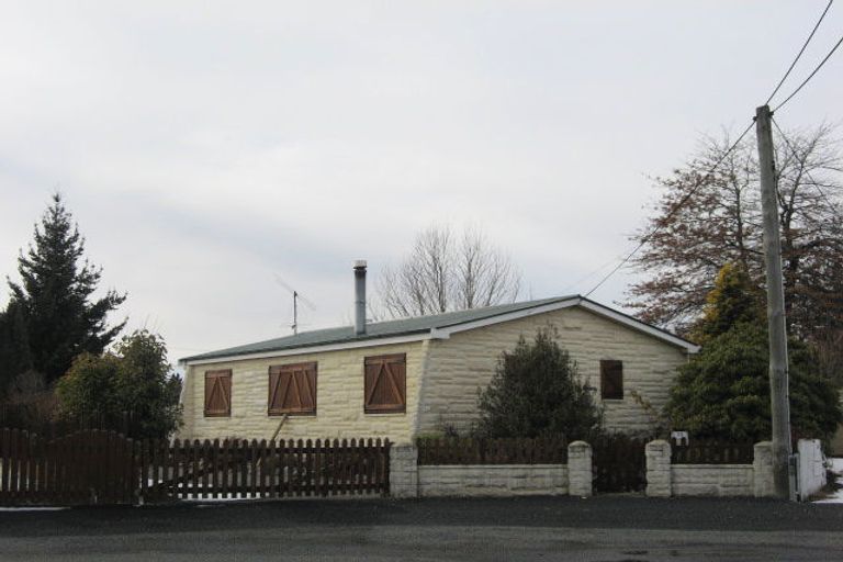 Photo of property in 33 Pukaki Place, Twizel, 7901