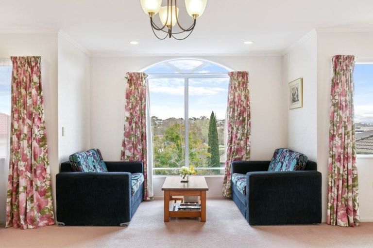 Photo of property in 52 Velma Road, Hillcrest, Auckland, 0627