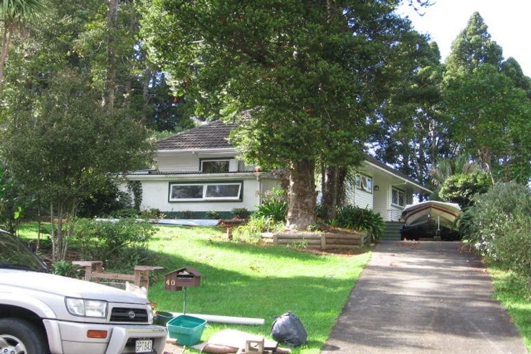 Photo of property in 40 Hollywood Avenue, Titirangi, Auckland, 0604