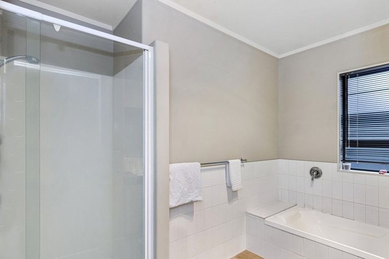 Photo of property in 43 Kinloch Drive, Bethlehem, Tauranga, 3110