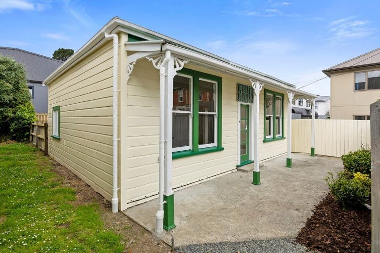 Photo of property in 633 Castle Street, North Dunedin, Dunedin, 9016