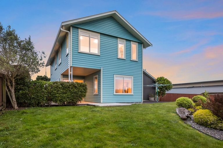 Photo of property in 129 Te Puia Drive, Aotea, Porirua, 5024
