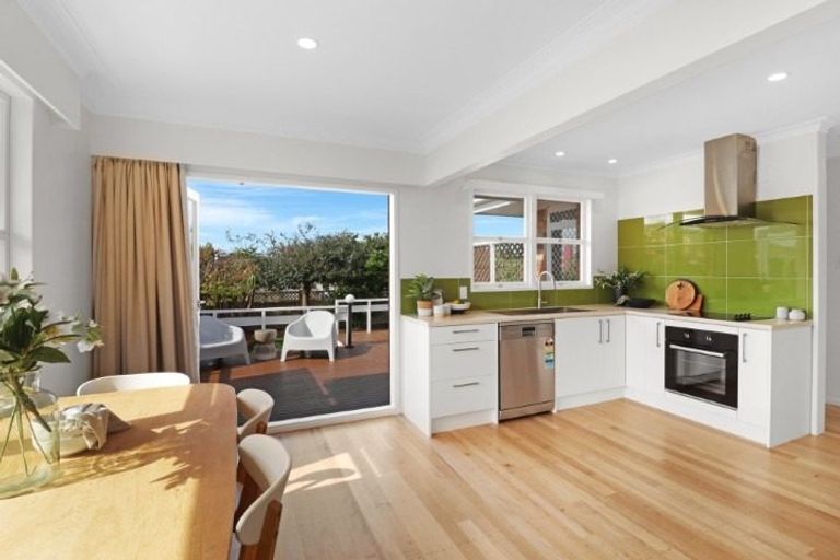 Photo of property in 9a Lilac Place, Otumoetai, Tauranga, 3110