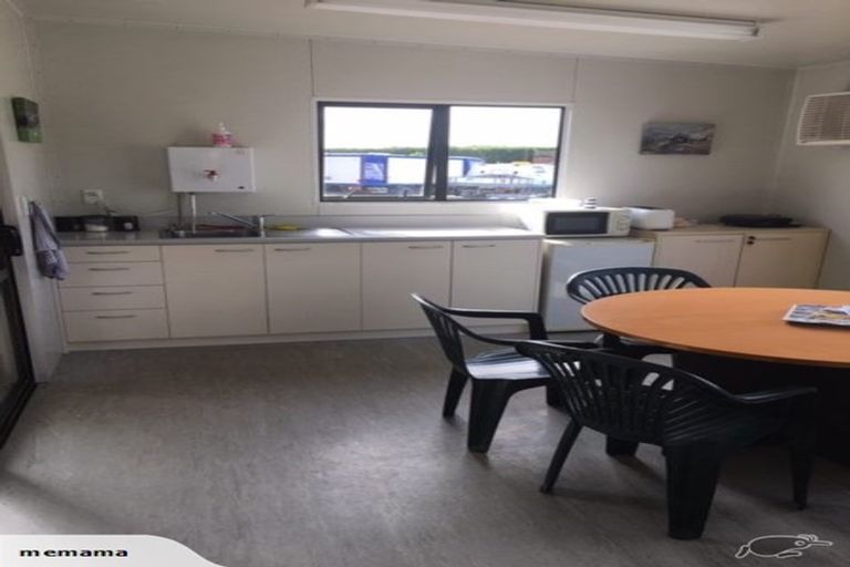 Photo of property in 2060 State Highway 50, Fernhill, Hastings, 4175