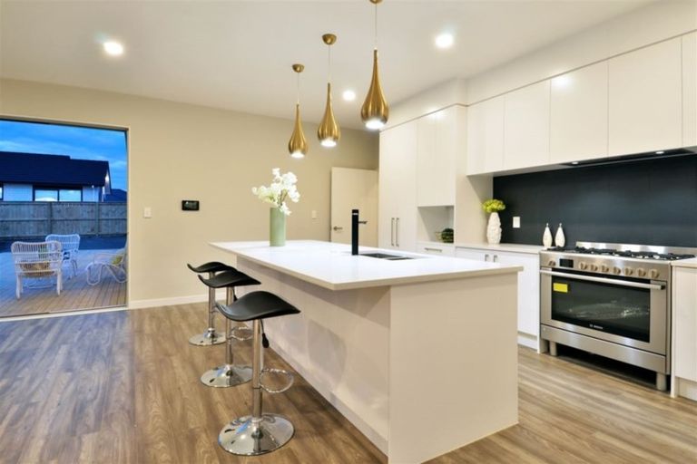 Photo of property in 5 Tilly Lane, Huapai, Kumeu, 0810