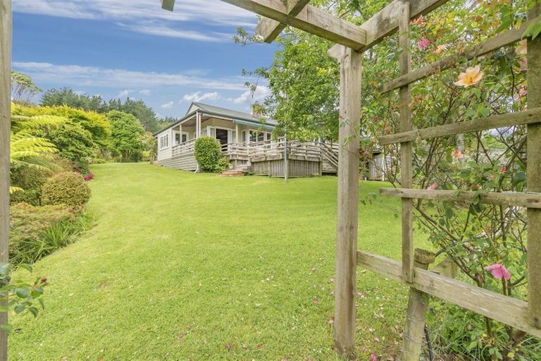 Photo of property in 290 Ararimu Road, Ramarama, Drury, 2579