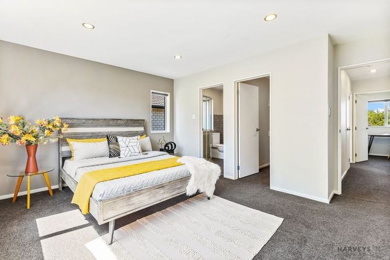 Photo of property in 75a Pleasant Road, Glen Eden, Auckland, 0602