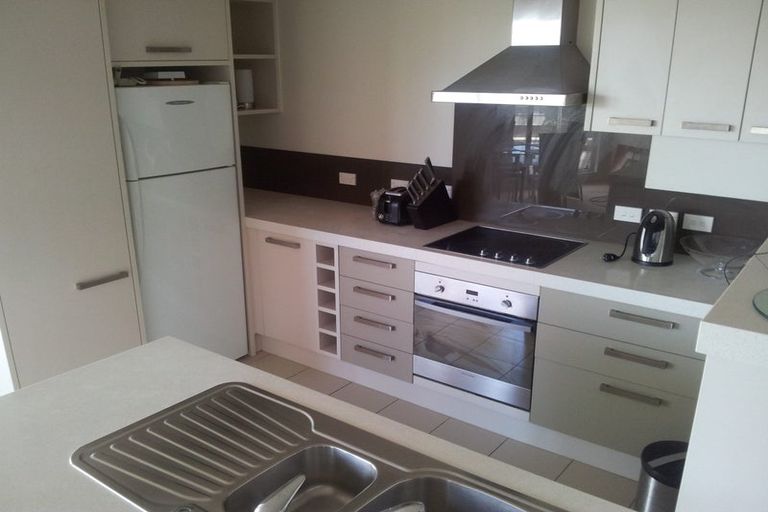 Photo of property in Bella Vista, 1b/84 Gunner Drive, Te Atatu Peninsula, Auckland, 0610