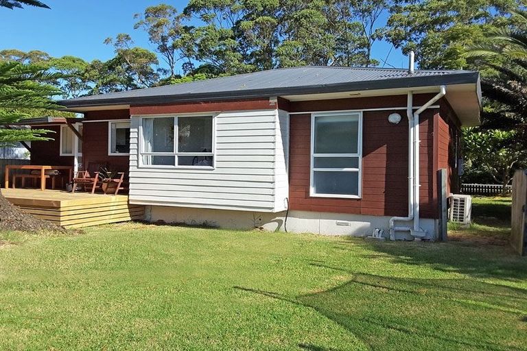 Photo of property in 33g Springs Road, Parakai, 0830