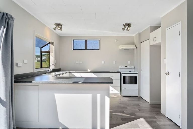 Photo of property in 11 Wembley Place, Richmond Heights, Taupo, 3330