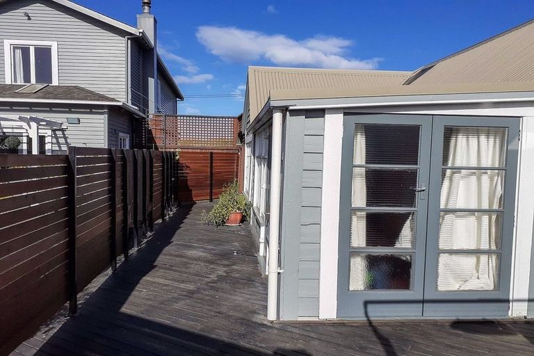 Photo of property in 5 Marine Parade, North New Brighton, Christchurch, 8083