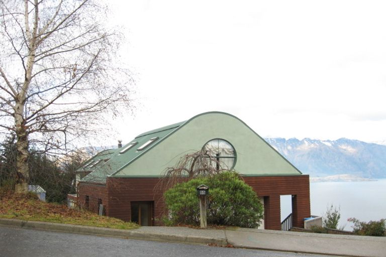 Photo of property in 55 Greenstone Place, Fernhill, Queenstown, 9300