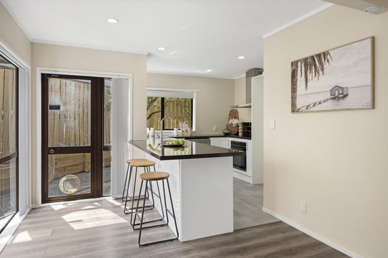 Photo of property in 2/179 Wiseley Road, West Harbour, Auckland, 0618