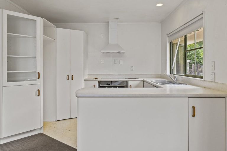 Photo of property in 1/8 Kathleen Place, Rainbow Point, Taupo, 3330