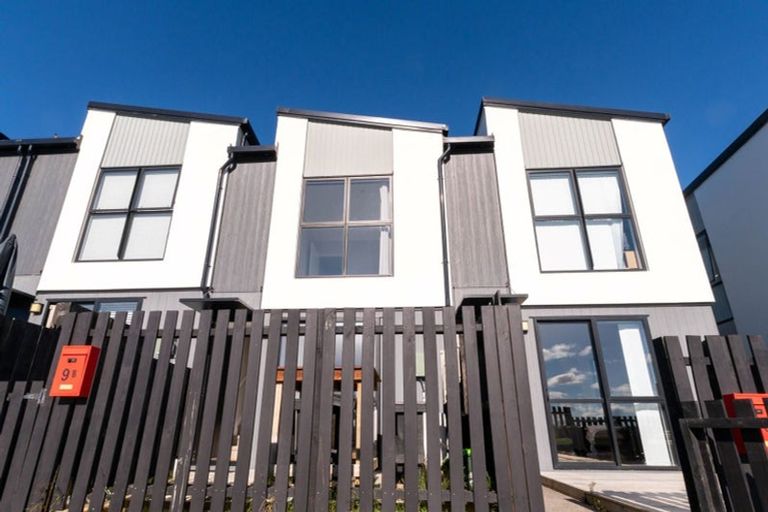 Photo of property in 9b Colin Chester Drive, Silverdale, 0932