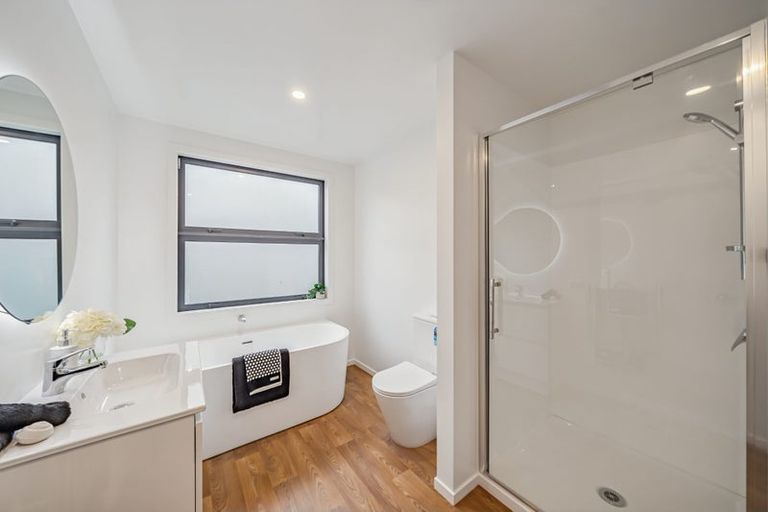 Photo of property in 2/60 Akatarawa Road, Brown Owl, Upper Hutt, 5018