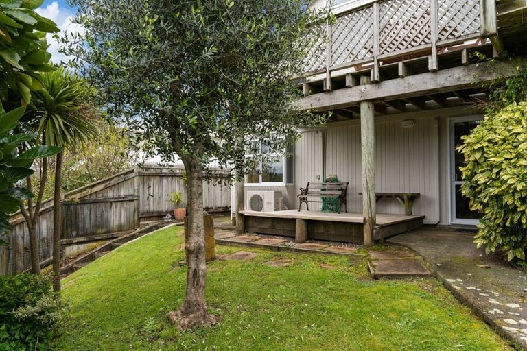 Photo of property in 4 Atua Street, Waikanae Beach, Waikanae, 5036