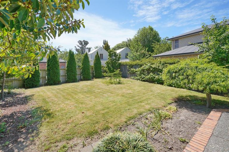 Photo of property in 70b Avonhead Road, Avonhead, Christchurch, 8042