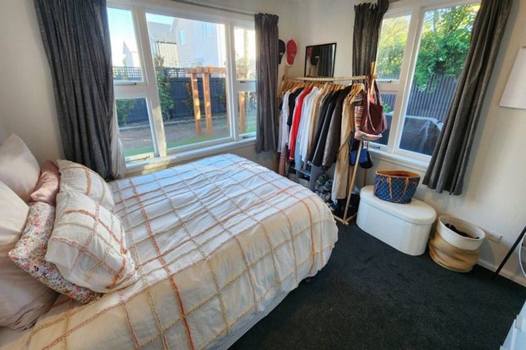 Photo of property in 90 Retreat Road, Avonside, Christchurch, 8061