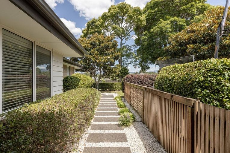 Photo of property in 58 Kayelene Place, Omokoroa, 3114