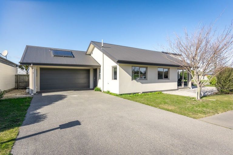 Photo of property in 6 Maitland Crescent, Rolleston, 7614