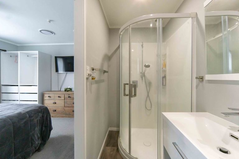 Photo of property in 42 Cromwell Drive, Fitzroy, Hamilton, 3206