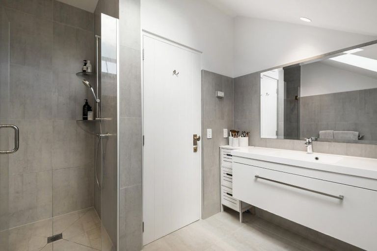 Photo of property in 78a Rame Road, Greenhithe, Auckland, 0632