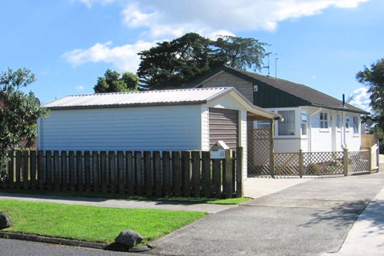 Photo of property in 11 Riverina Avenue, Pakuranga, Auckland, 2010