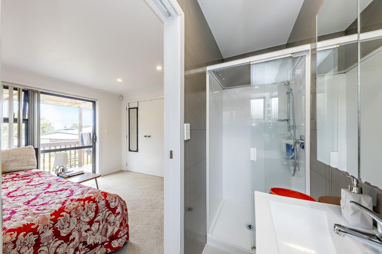 Photo of property in 3 Mataura Place, Clover Park, Auckland, 2019