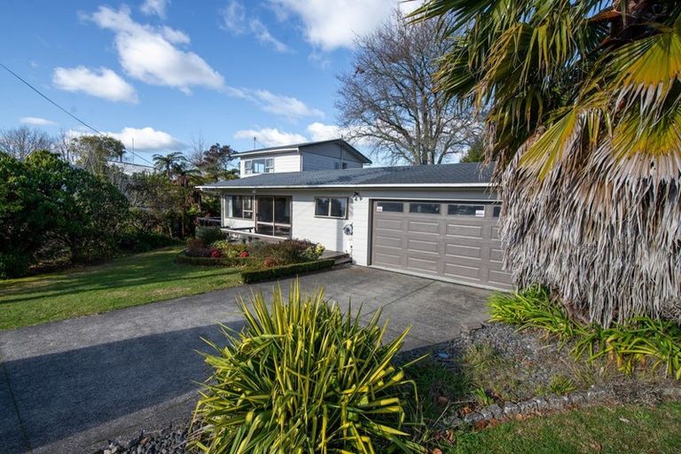 Photo of property in 16 Utuhina Road, Springfield, Rotorua, 3015