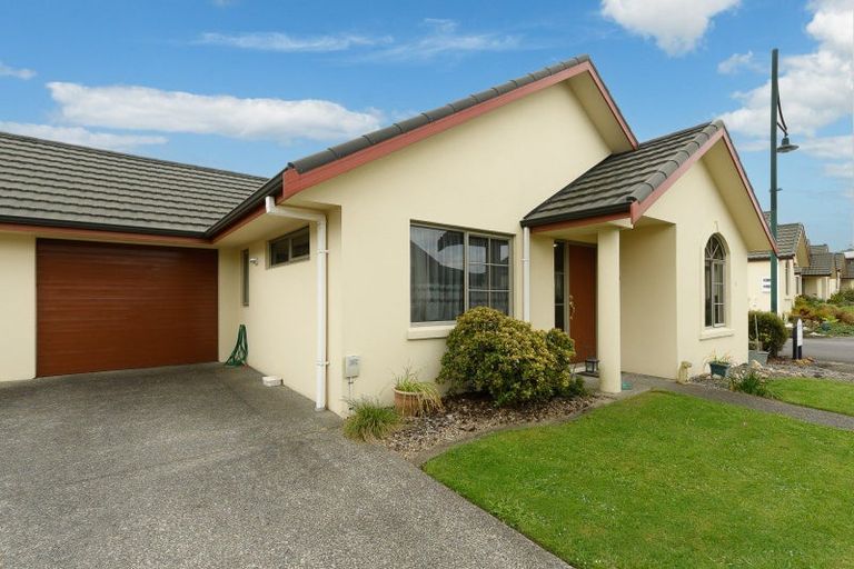 Photo of property in Orange Grove Village, 8/22 Pyes Pa Road, Pyes Pa, Tauranga, 3112