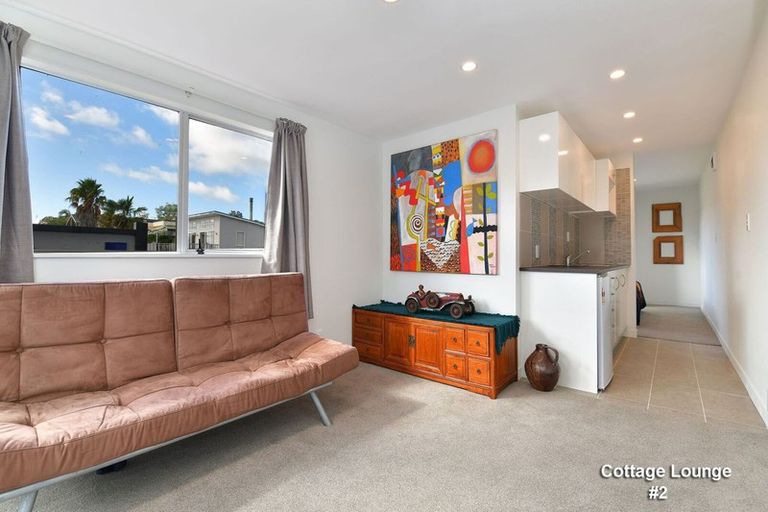 Photo of property in 112a Pacific Parade, Army Bay, Whangaparaoa, 0930