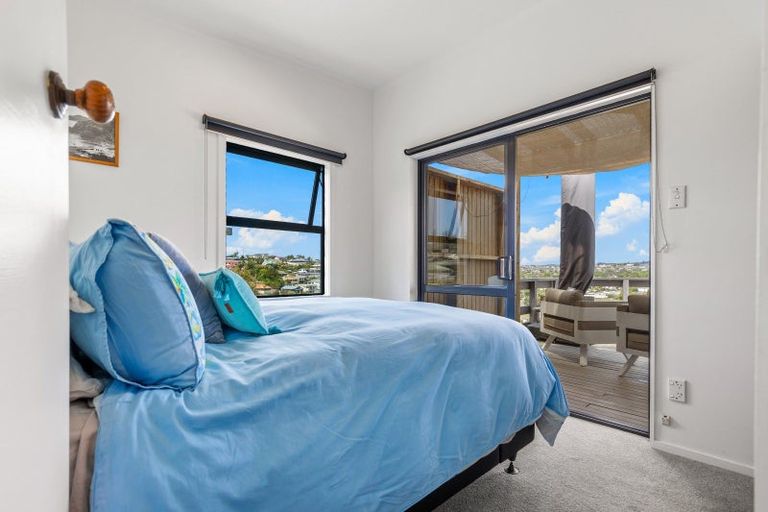 Photo of property in 24b Tindalls Bay Road, Manly, Whangaparaoa, 0930