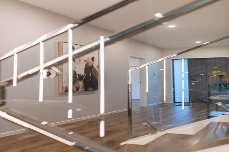 Photo of property in 18 Cirrus Way, Ranui, Auckland, 0612