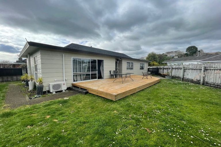 Photo of property in 29 Wesley Avenue, Frankleigh Park, New Plymouth, 4310