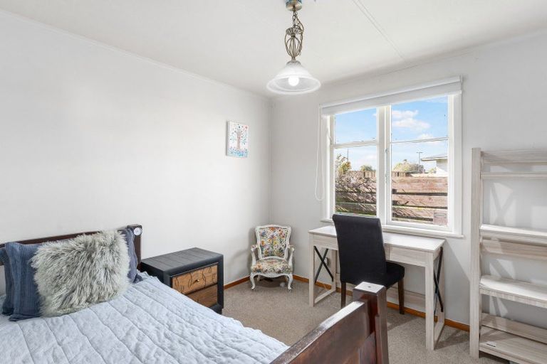 Photo of property in 4 Laurel Place, Awapuni, Palmerston North, 4412