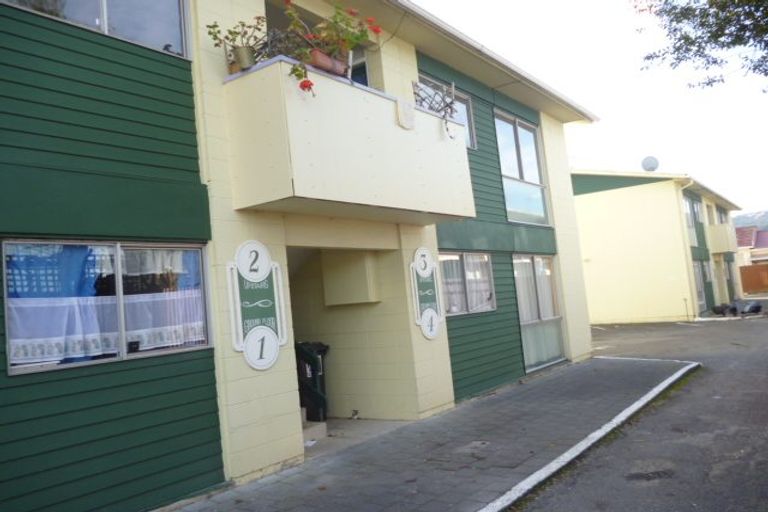 Photo of property in 102 Martin Street, Wallaceville, Upper Hutt, 5018