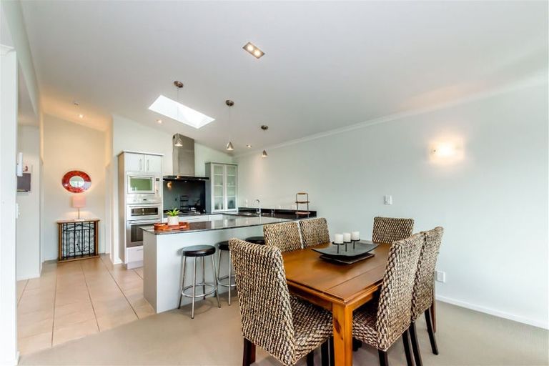 Photo of property in 4/1 Marine Parade, Paraparaumu Beach, Paraparaumu, 5032