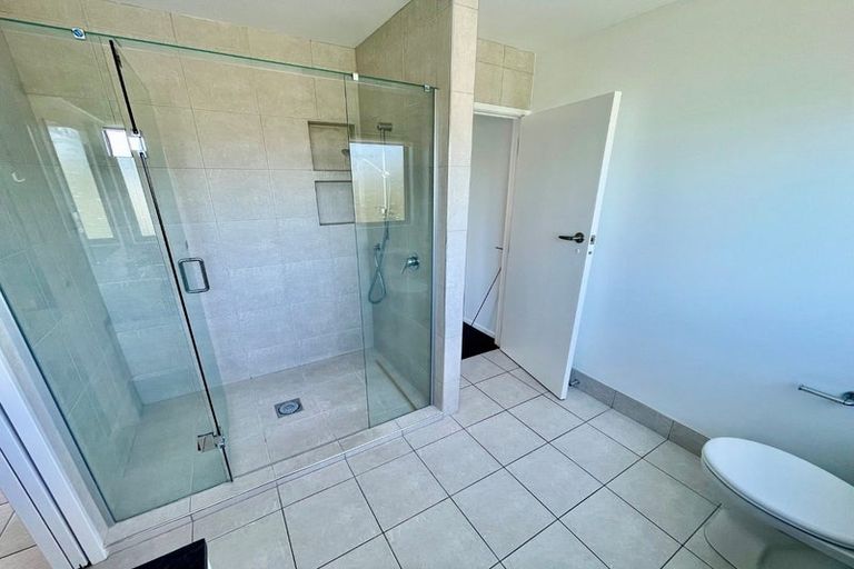 Photo of property in 3/63a Norwood Road, Bayswater, Auckland, 0622