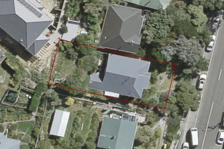 Photo of property in 10 Queens Drive, Kilbirnie, Wellington, 6022