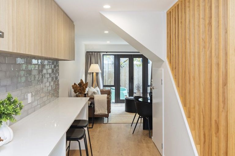 Photo of property in 2/15 Ayr Street, Riccarton, Christchurch, 8011