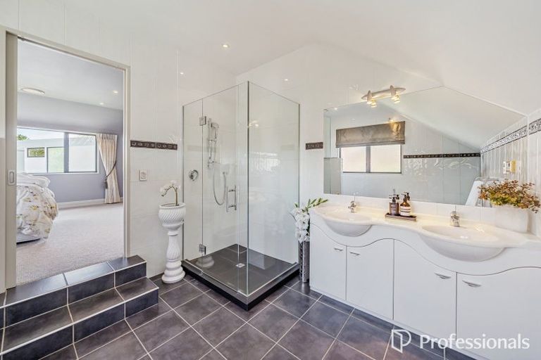 Photo of property in 52a Penrose Street, Woburn, Lower Hutt, 5010