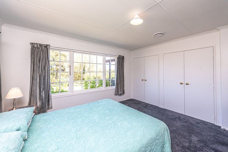 Photo of property in 2 Montgomery Road, Otamatea, Whanganui, 4501