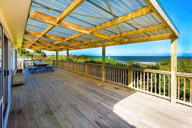 Photo of property in 40 Tainui Street, Mokau, 4376