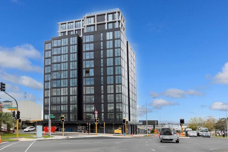 Photo of property in 903/1 Buscomb Avenue, Henderson, Auckland, 0610