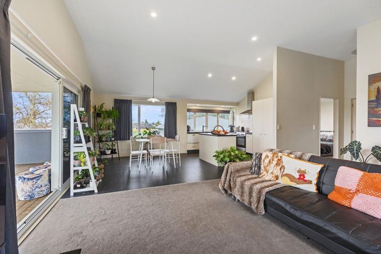 Photo of property in 76 Ngatai Road, Otumoetai, Tauranga, 3110