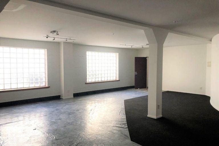 Photo of property in Bond Store Apartments, 8b Egmont Street, Te Aro, Wellington, 6011